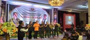 Bamsoet Lantik Rega Latuconsina Ketua Tarung Derajat Maluku 2022-2026