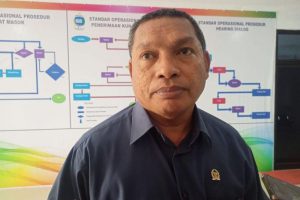 Biang Macet, Laturiu Minta Pemkot Tata Aktifitas Pedagang di Pasar Mardika