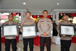 Satker Brimob dan Aspol SPN Polda Maluku Juara Lomba Kebersihan Lingkungan