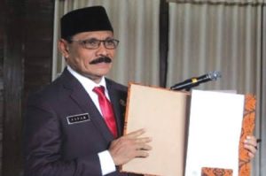 HUT RI ke 77, Sekda SBT Ajak Generasi Muda Berikan Kontribusi Membangun Negeri