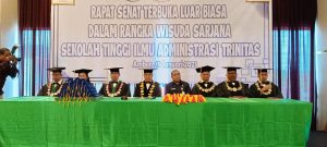 Wisuda Sarjana ke 38 STIA Trinitas Ambon, Ini Harapan Gubernur Maluku