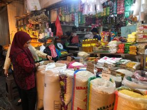 Redam Gejolak Harga, Bulog Maluku Distribusi 840 Ton Beras