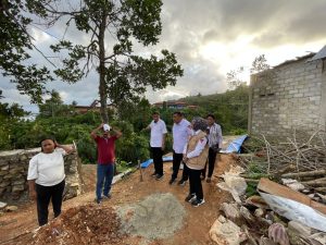 Walikota Tinjau 2 Lokasi Longsor di Kota Ambon