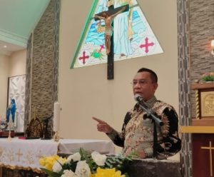 Marasabessy Resmikan Gereja Katolik Stasi ST. Petrus Saparua