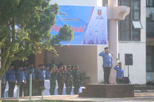 Penjabat Sekda Malteng Jauhari Tuarita Pimpin Upacara KORPRI Ke-53 Tahun 2024