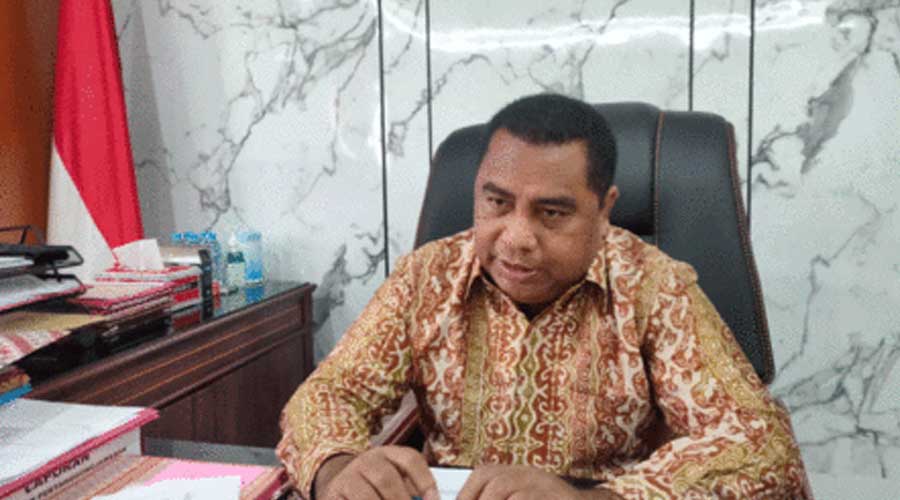 Ketua DPRD Maluku Pasang Badan Kebut Perda Masyarakat Adat