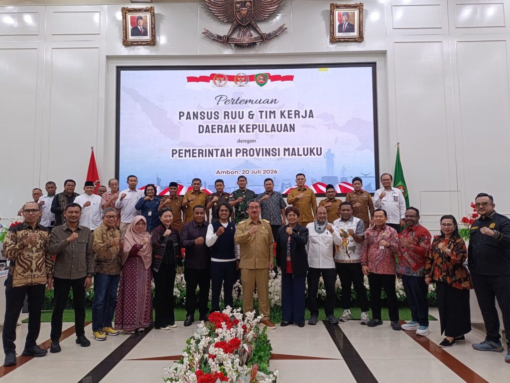 Pimpinan DPRD Maluku Hadiri Rapat Pansus DPR RI & Tim Kerja DPD RI RUU Daerah Kepulauan