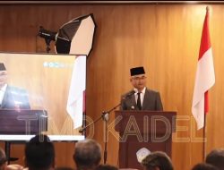 Bupati Kaidel Hadiri Wisuda PSDKU Dobo, Dorong Lulusan Ciptakan Lapangan Kerja