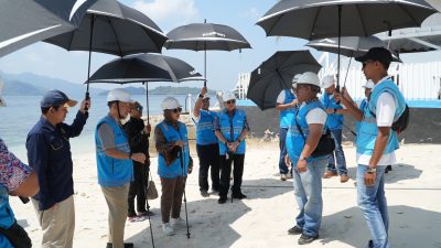 PLN Bersama Dirjen EBTKE Tinjau PLTS Pulau Tiga, Perkuat Listrik 24 Jam Berbasis Energi Bersih