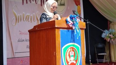 Dinilai Beprestasi, PAMA: Neneng Yulia Layak Kepsek SMAN 1 Buru Defenitif