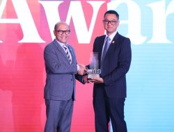 Transformasi Berorientasi Pelanggan, PLN Raih Sector Champion dan Runner Up BUMN Layanan Terbaik Danantara Indonesia CX100 Award 2026